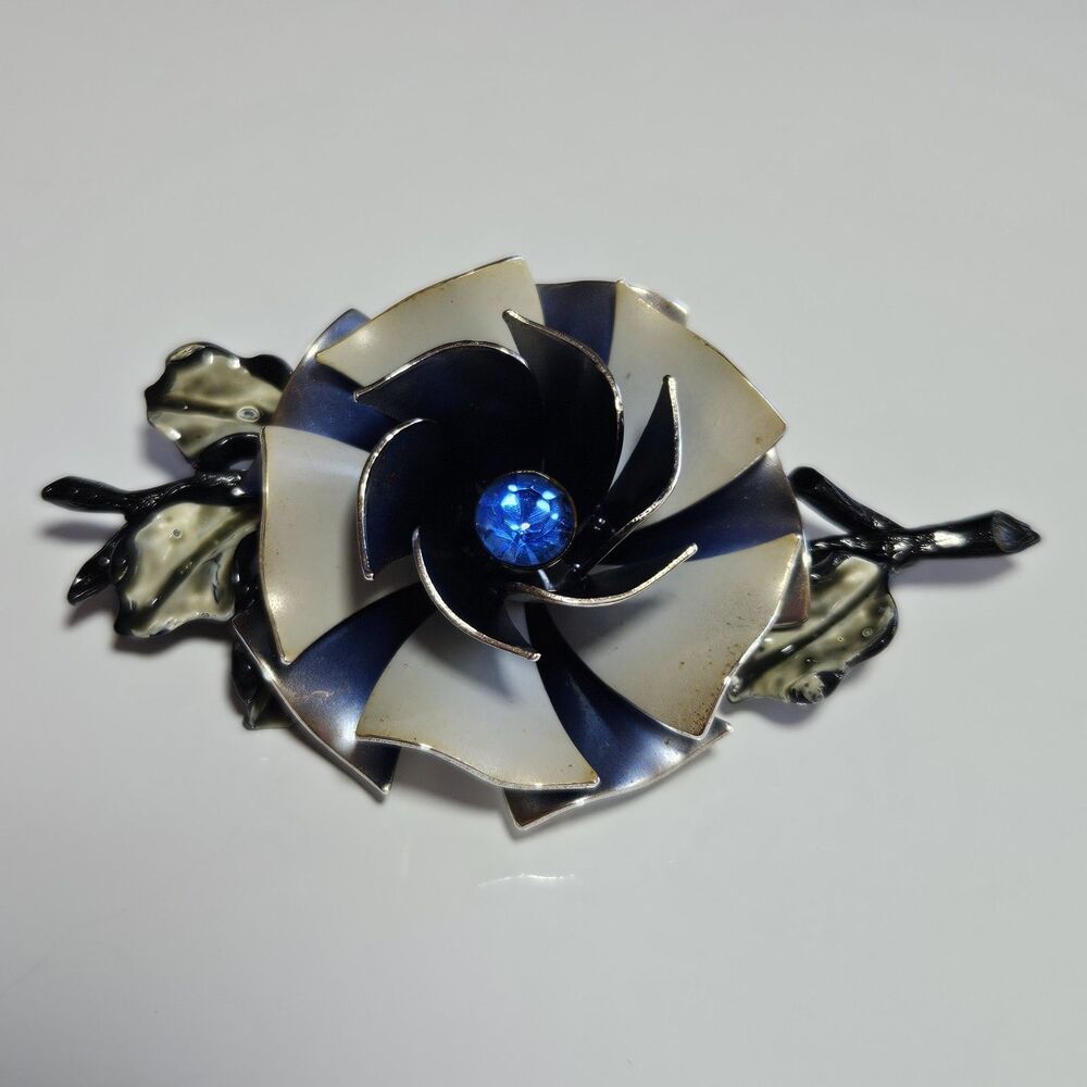 Coro Classic Grey Rose Blue Rhinestone Vintage Pin Brooch - Picture 1 of 10